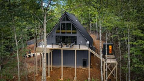 687 Left Turn Blue Ridge GA 30513