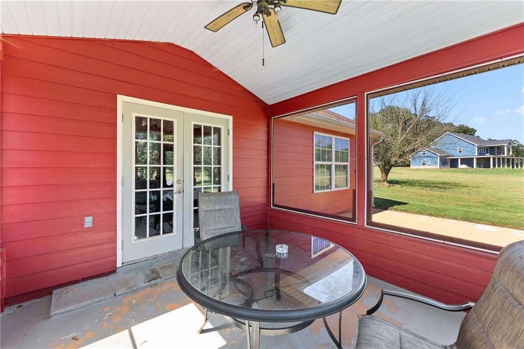 286 Middle Fork Lane Carnesville GA 30521