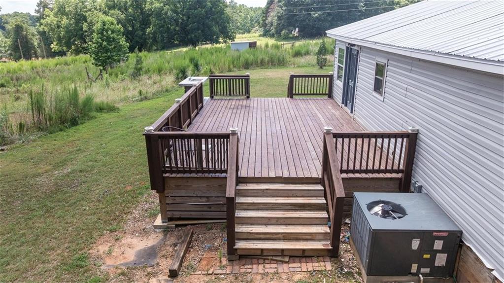 46 Whitsel Hollow Comer GA 30629