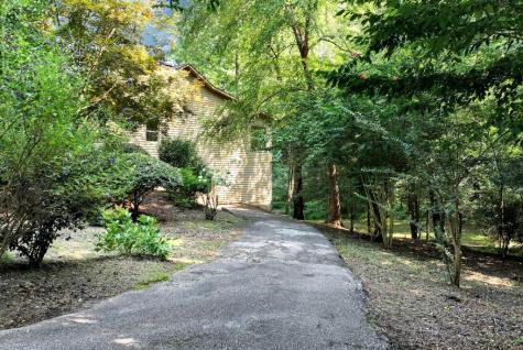 161 Falling Creek Sautee Nacoochee GA 30571