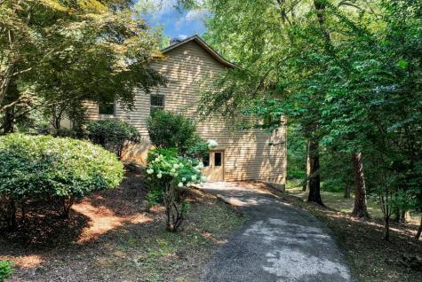 161 Falling Creek Sautee Nacoochee GA 30571