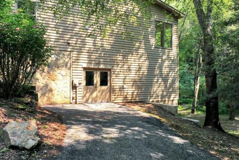 161 Falling Creek Sautee Nacoochee GA 30571