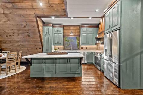 60 Magnolia Trail Mccaysville GA 30555
