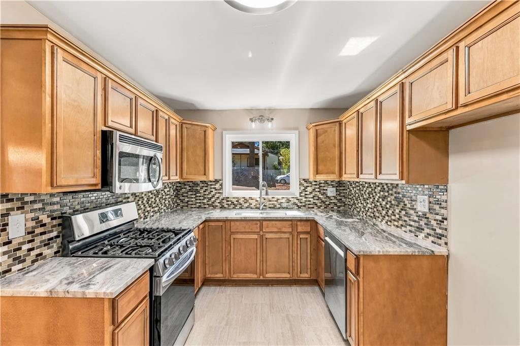 2571 Gentilly Place Atlanta GA 30360