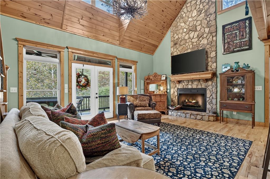 633 Riverfront Drive Ellijay GA 30536
