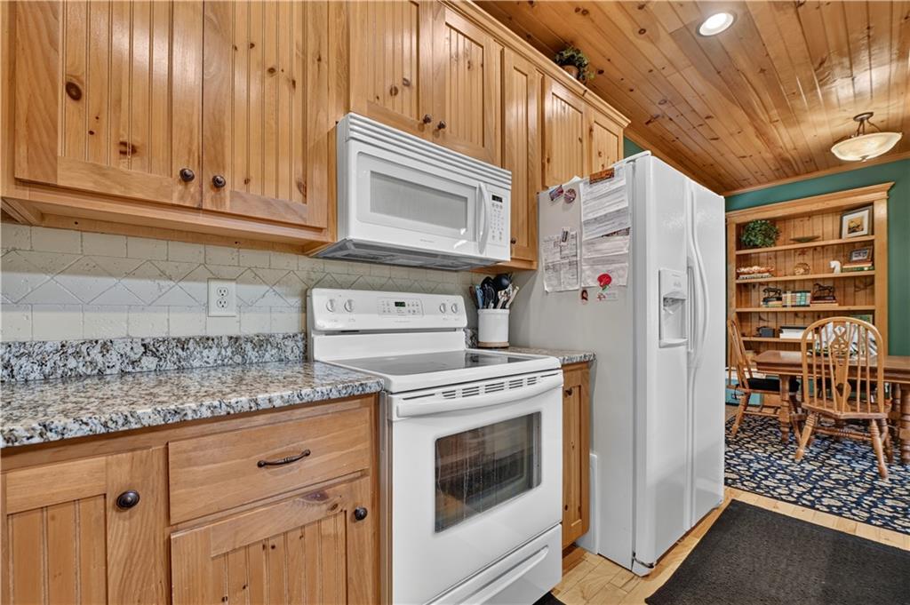 633 Riverfront Drive Ellijay GA 30536