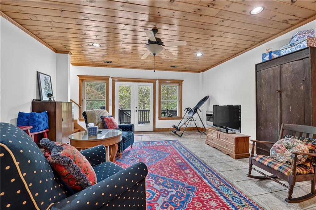 633 Riverfront Drive Ellijay GA 30536