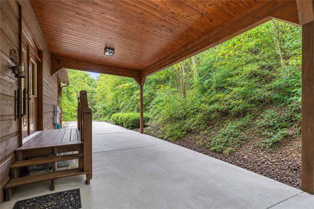 633 Riverfront Drive Ellijay GA 30536