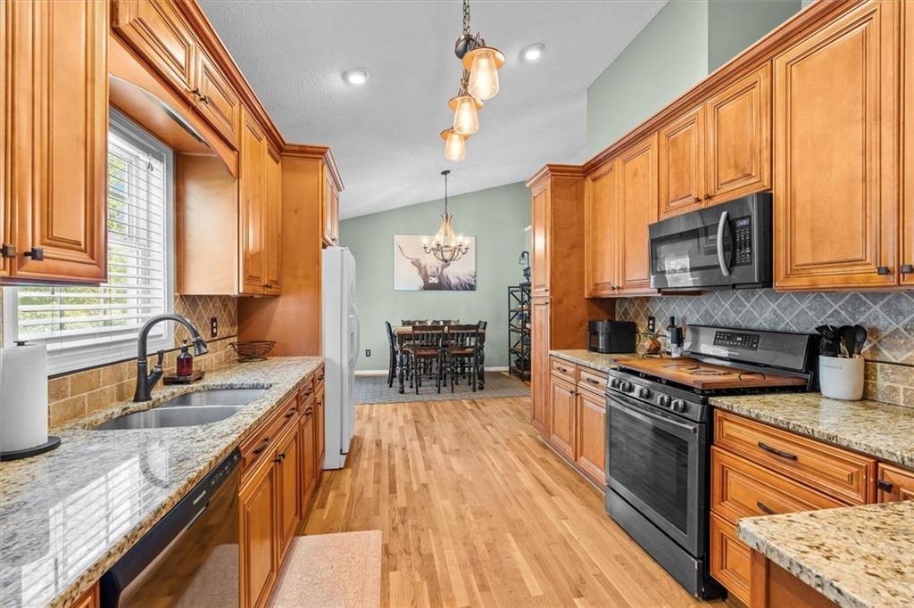 51 Moon Road Waco GA 30182