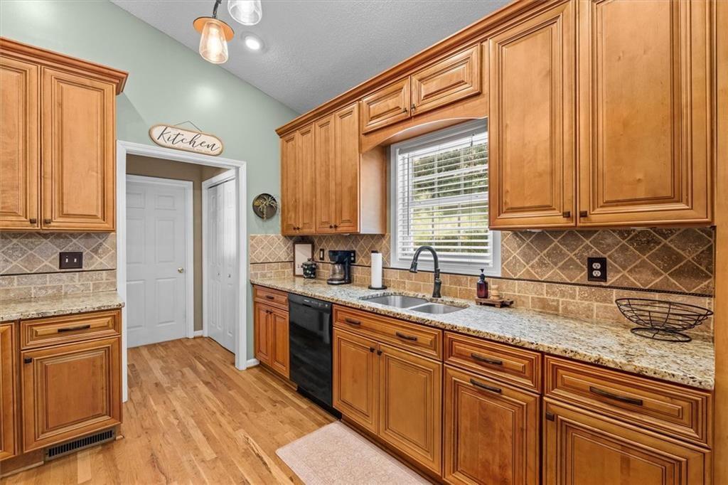 51 Moon Road Waco GA 30182