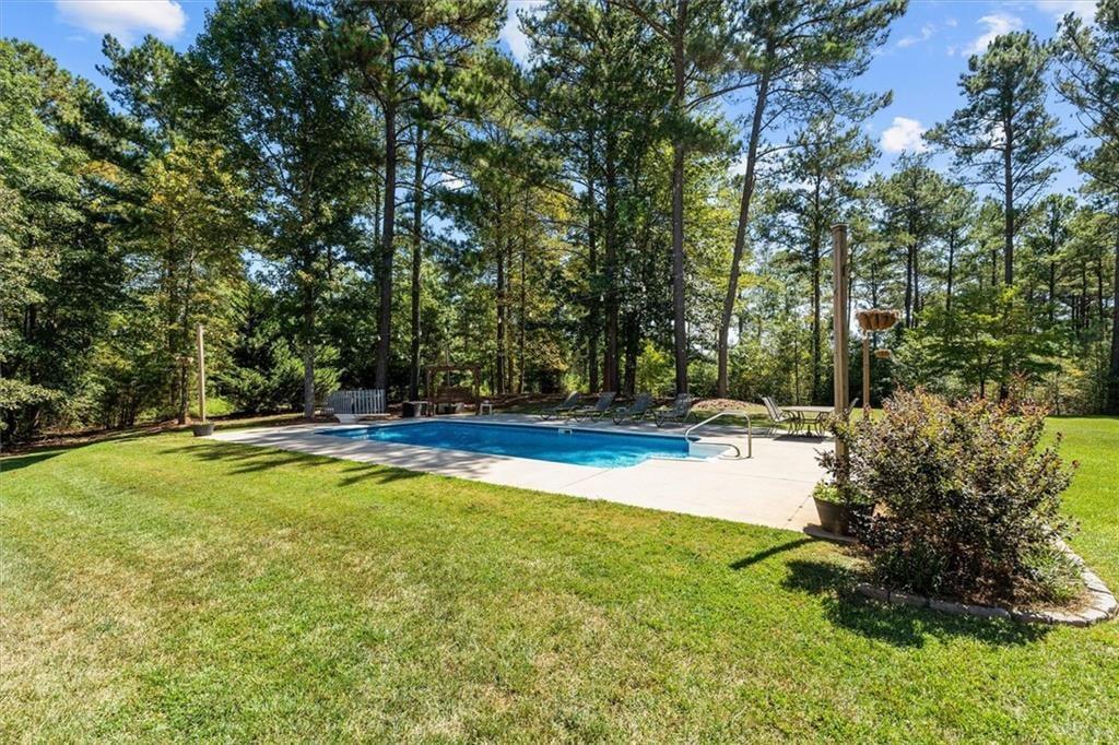 51 Moon Road Waco GA 30182