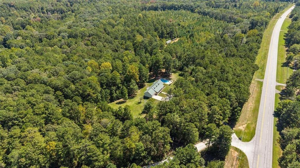 51 Moon Road Waco GA 30182
