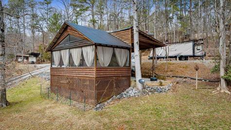18 Second Street Ellijay GA 30540