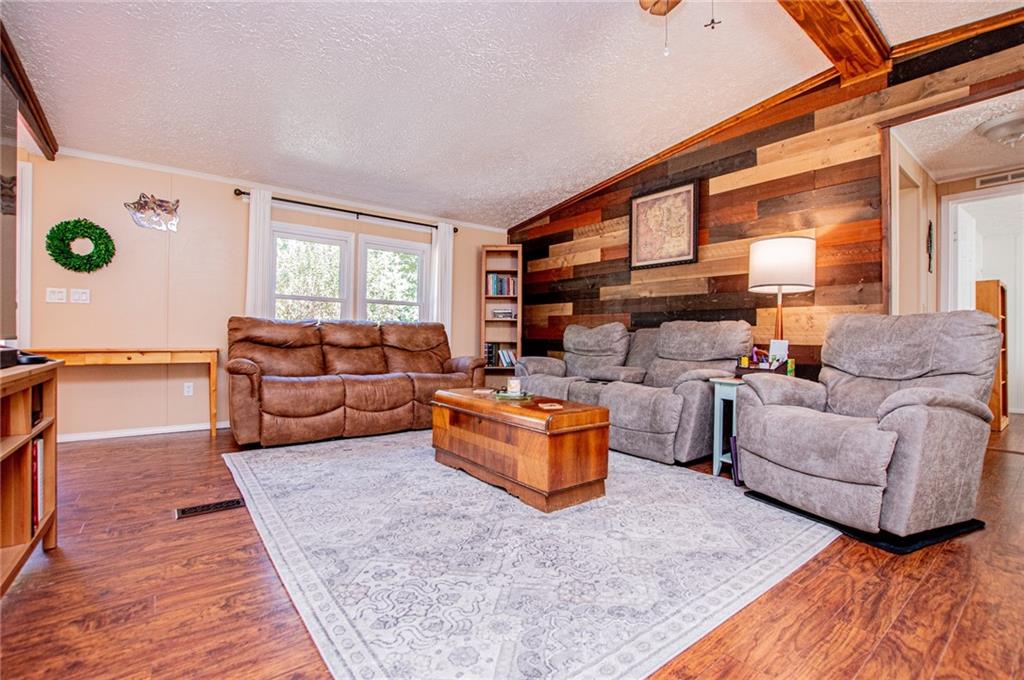 182 N Laurel Trace N Carrollton GA 30116