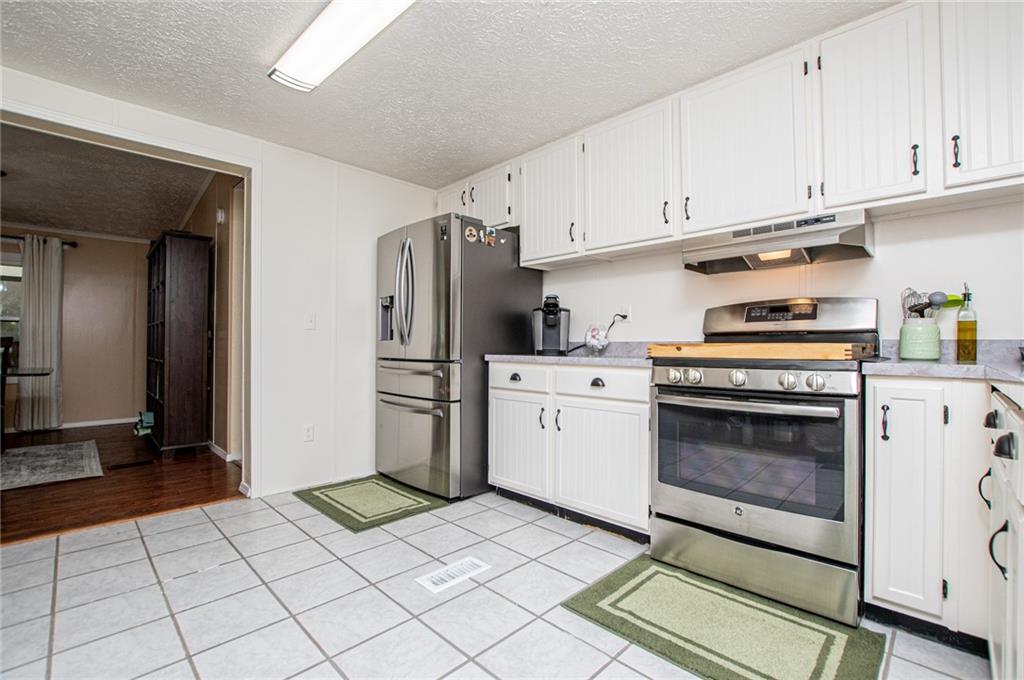 182 N Laurel Trace N Carrollton GA 30116