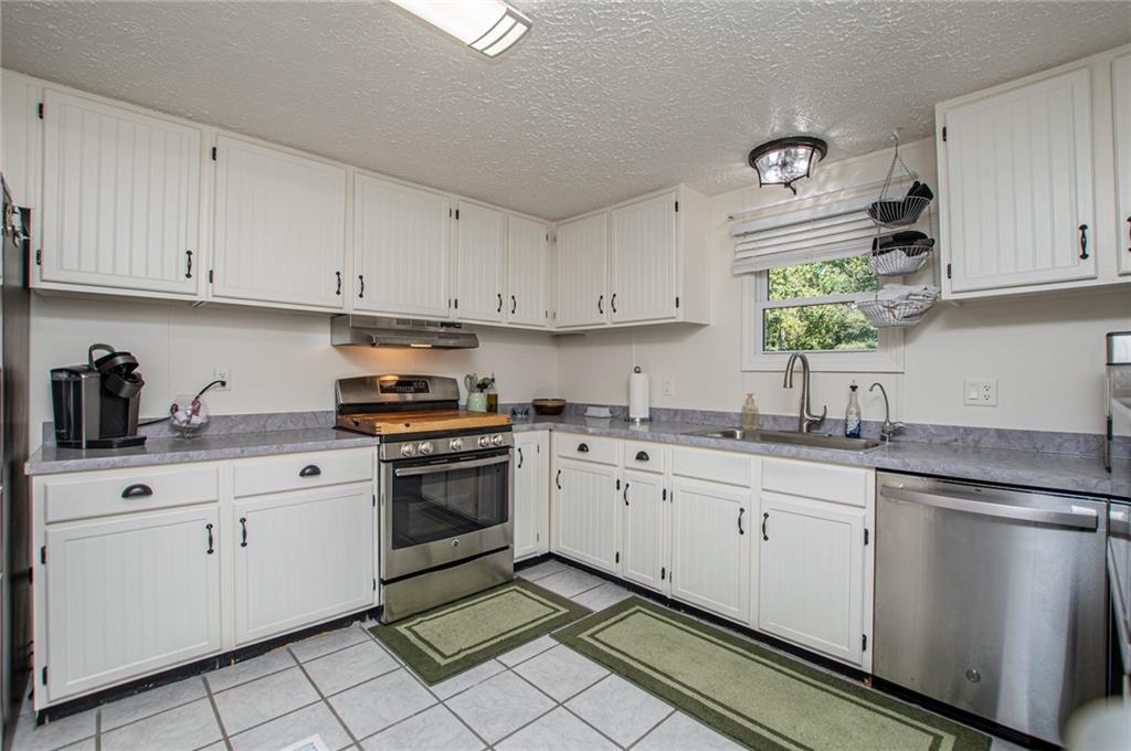 182 N Laurel Trace N Carrollton GA 30116