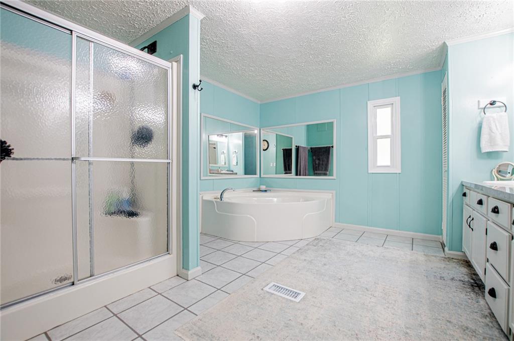 182 N Laurel Trace N Carrollton GA 30116