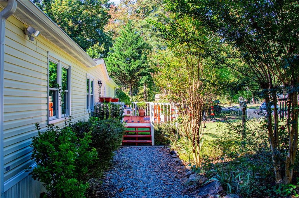 182 N Laurel Trace N Carrollton GA 30116