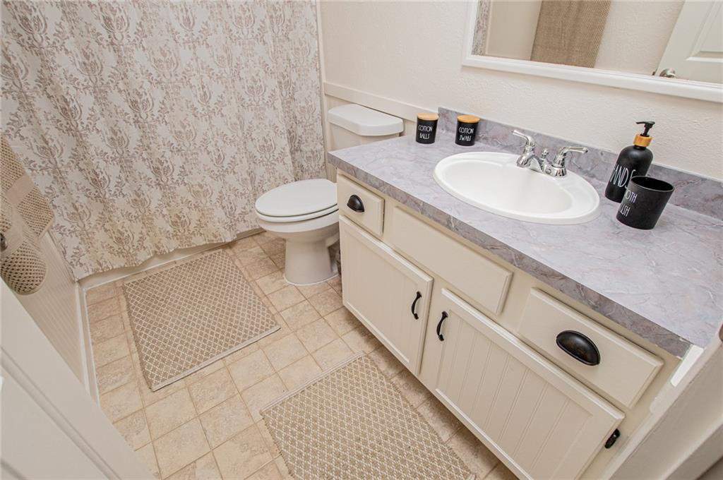 182 N Laurel Trace N Carrollton GA 30116