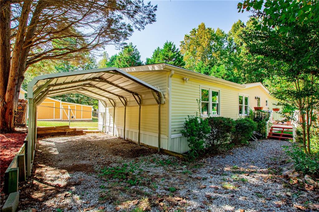 182 N Laurel Trace N Carrollton GA 30116