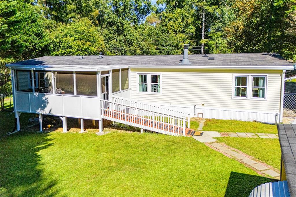 182 N Laurel Trace N Carrollton GA 30116