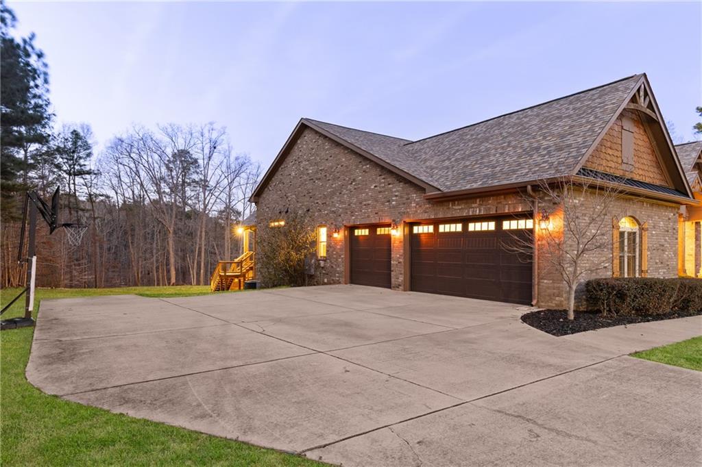 407 Saint Regis Drive Oxford GA 30054