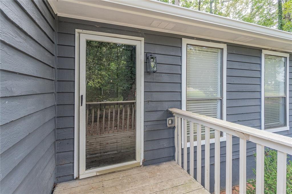 4996 Wycliffe Drive Stone Mountain GA 30087