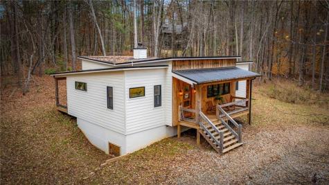 649 Lees Ride Mccaysville GA 30555