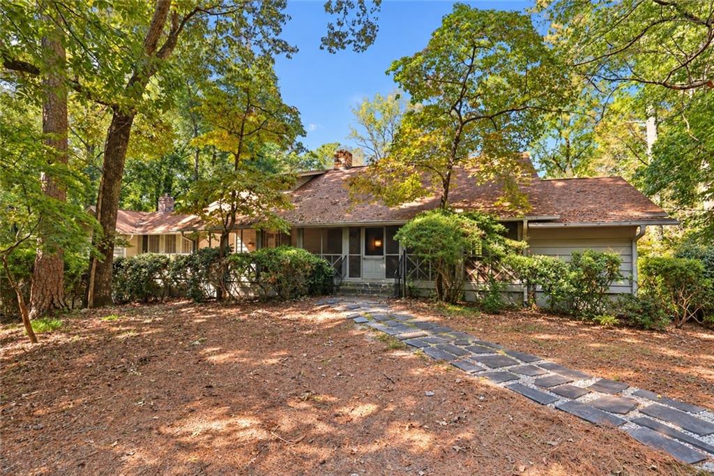 8235 Tynecastle Drive Sandy Springs GA 30350