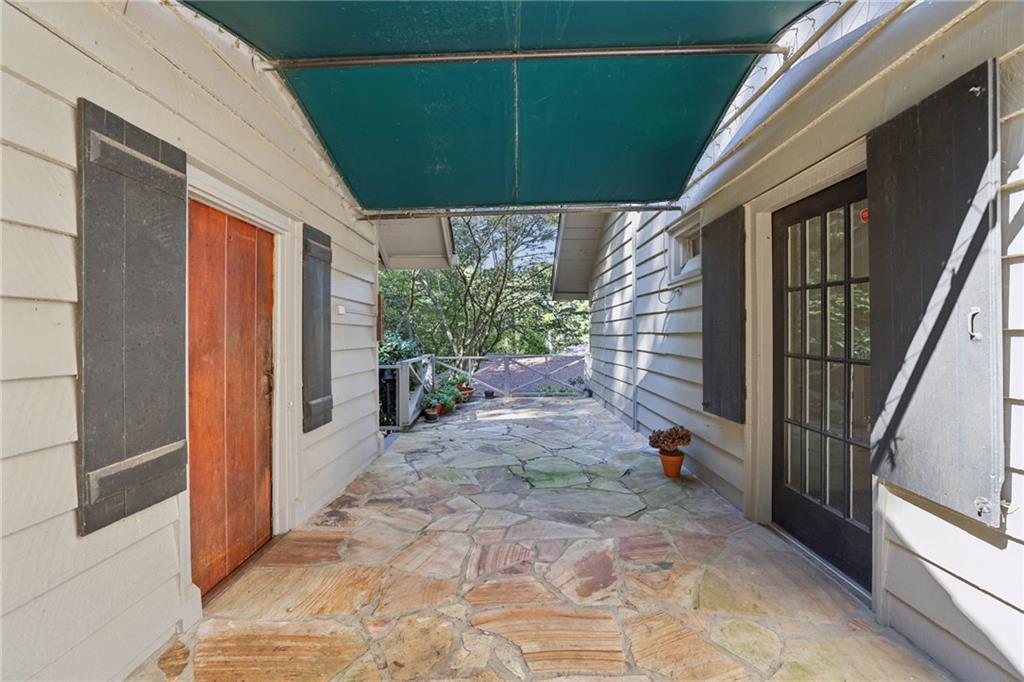 8235 Tynecastle Drive Sandy Springs GA 30350