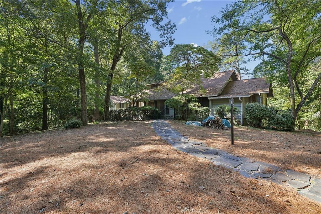 8235 Tynecastle Drive Sandy Springs GA 30350