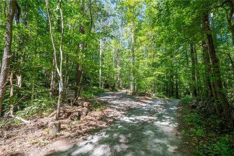 857 Talking Rock Falls NE Jasper GA 30143