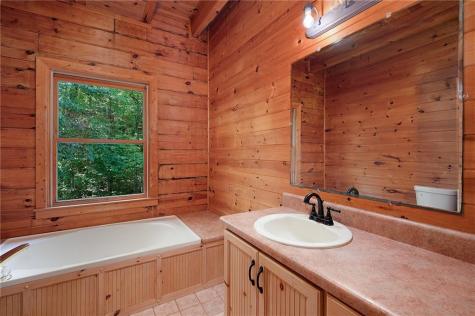 857 Talking Rock Falls NE Jasper GA 30143
