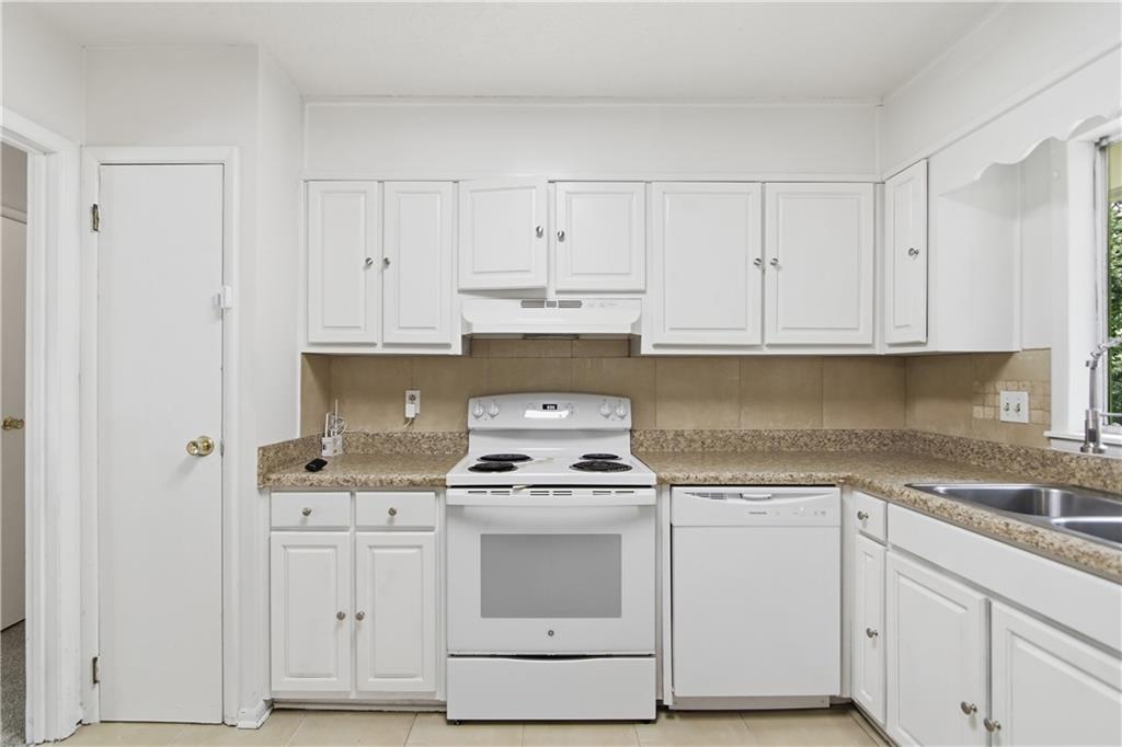 1446 Walnut Ridge Way Stone Mountain GA 30083