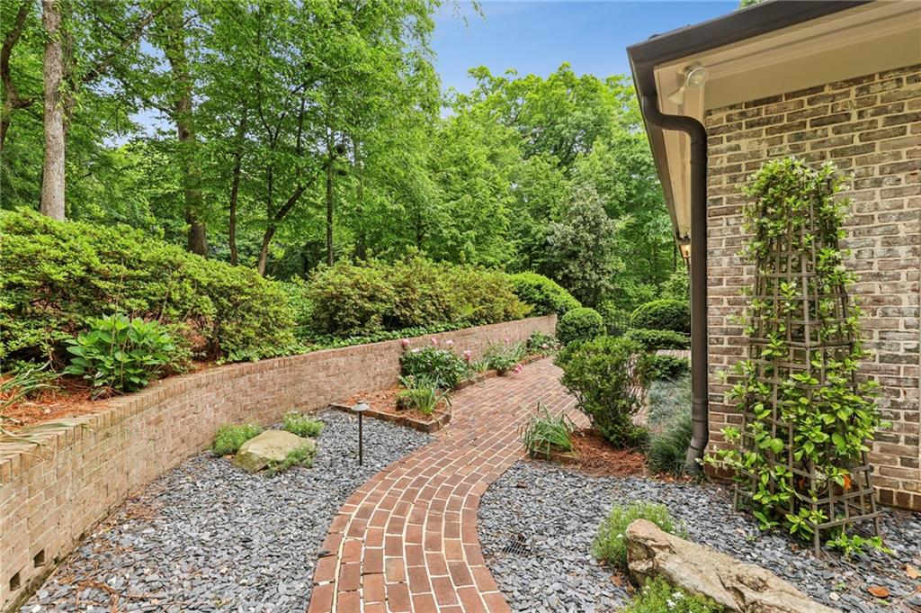 5240 Kenbrook Way Sandy Springs GA 30327
