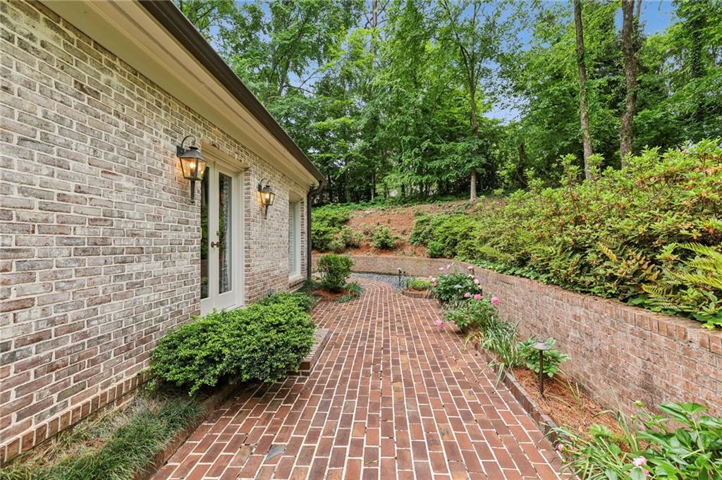 5240 Kenbrook Way Sandy Springs GA 30327