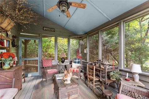 62 High Ridge Cleveland GA 30528