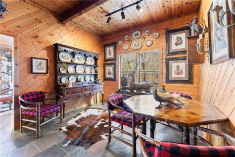 62 High Ridge Cleveland GA 30528