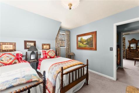 62 High Ridge Cleveland GA 30528