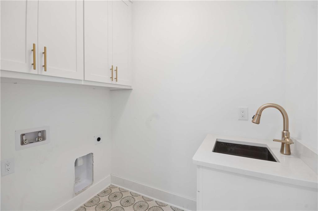 10745 Waters Road Alpharetta GA 30022