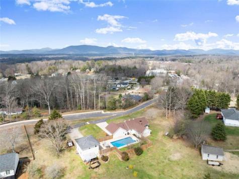 63/77 Angel Lane Cleveland GA 30528
