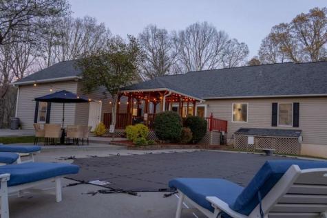 141 Chambers Mountain Mineral Bluff GA 30559