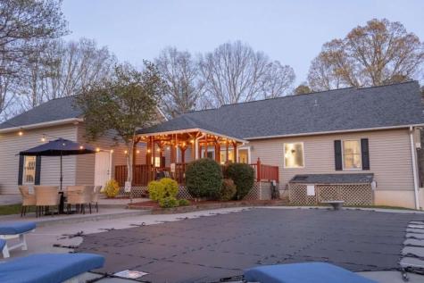 141 Chambers Mountain Mineral Bluff GA 30559