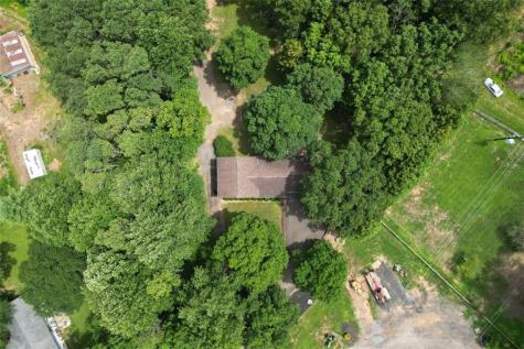 41 Clark Station Road Jasper GA 30143