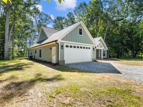 1885 Post Road Cleveland GA 30528