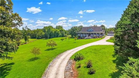 2011 Lothridge Road Cleveland GA 30528