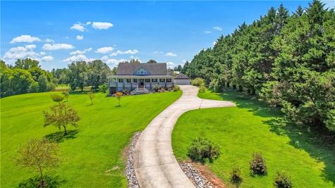 2011 Lothridge Road Cleveland GA 30528