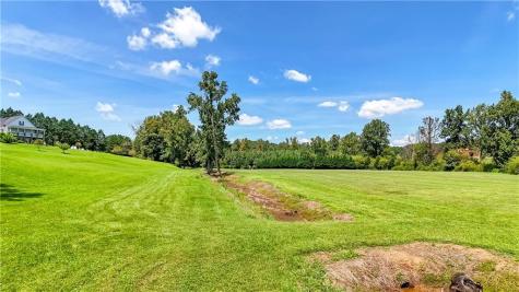 2011 Lothridge Road Cleveland GA 30528