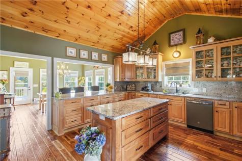 2011 Lothridge Road Cleveland GA 30528