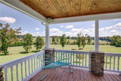 2011 Lothridge Road Cleveland GA 30528